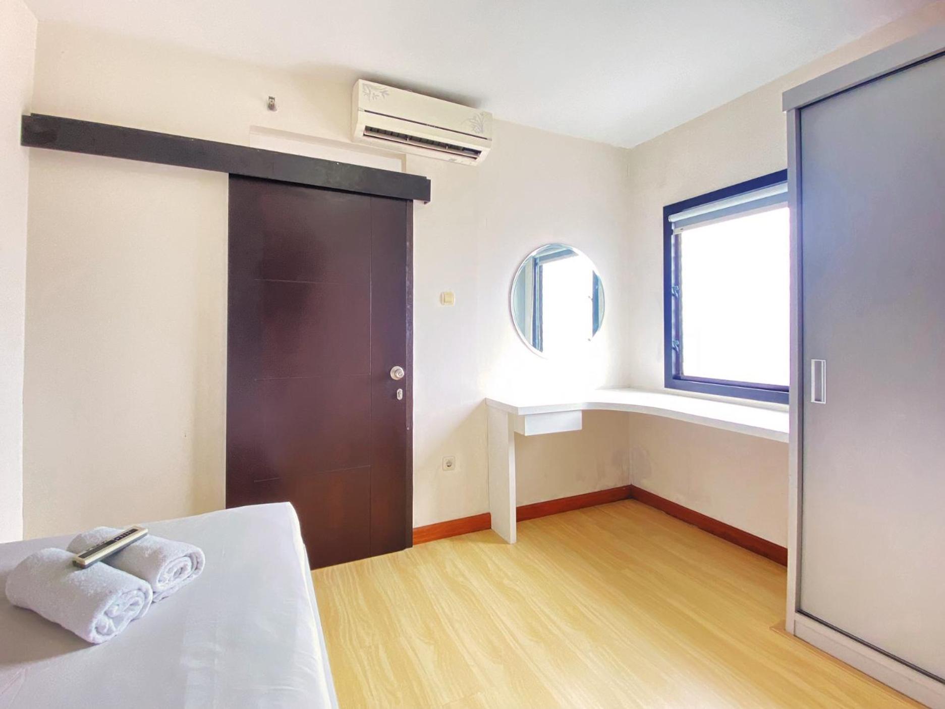 Homey 2br At Gateway Ahmad Yani Cicadas By Travelio *